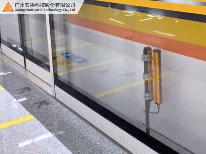 地鐵屏蔽門光柵長距離檢測案例.jpg